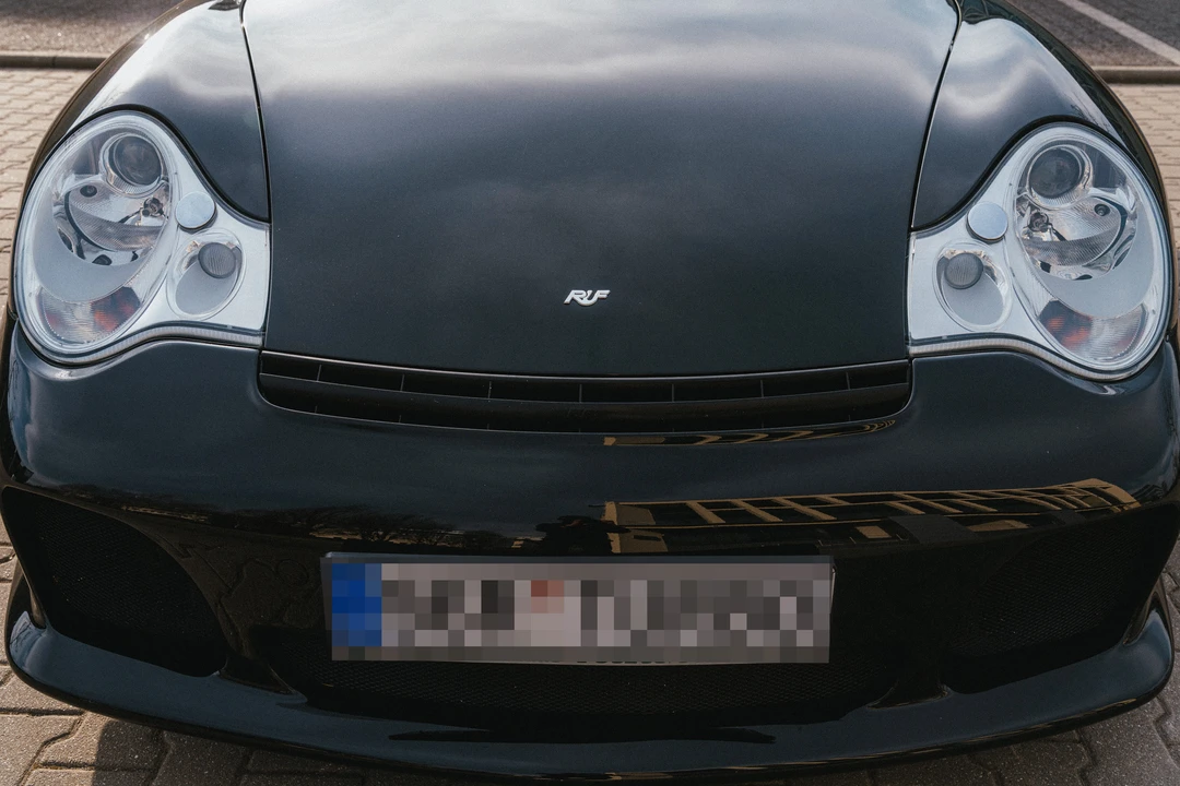 2004 Porsche 996 Turbo - Image 19 of 31