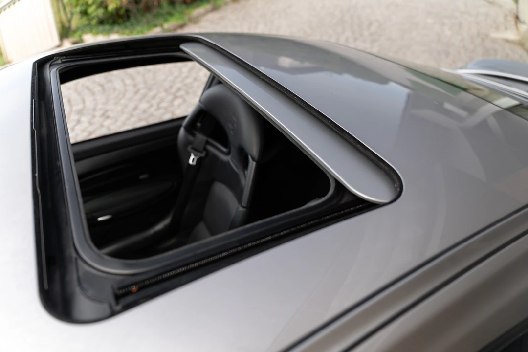 2004 Porsche 996 Turbo - Image 28 of 31