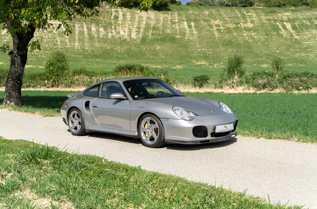 2004 Porsche 996 Turbo - Image 8 of 31