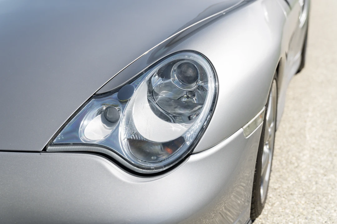 2004 Porsche 996 Turbo - Image 15 of 31