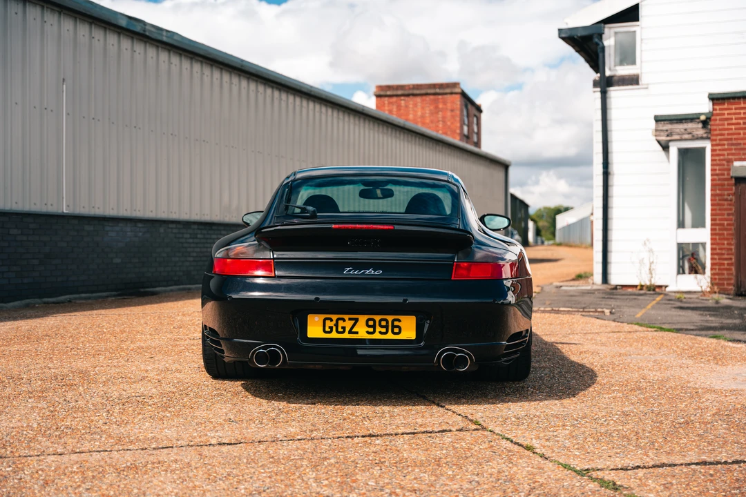 2004 Porsche 996 Turbo - Image 14 of 31