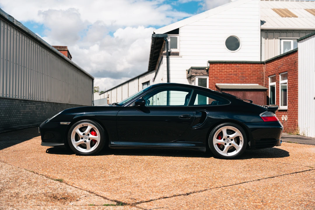 2004 Porsche 996 Turbo - Image 12 of 31