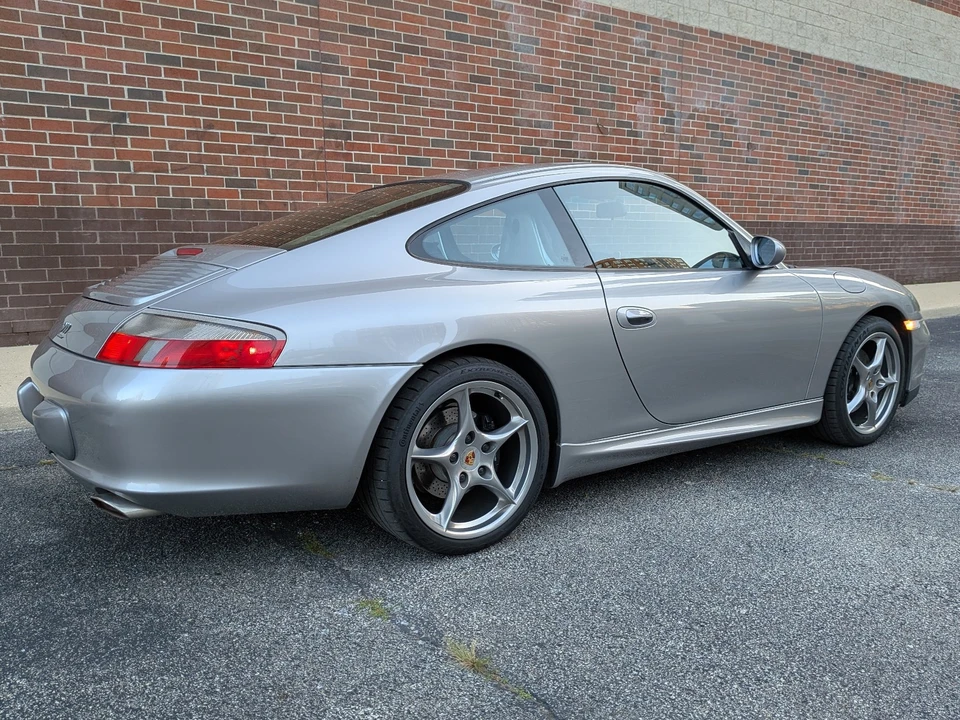 2004 Porsche 996 Carrera - Image 7 of 31