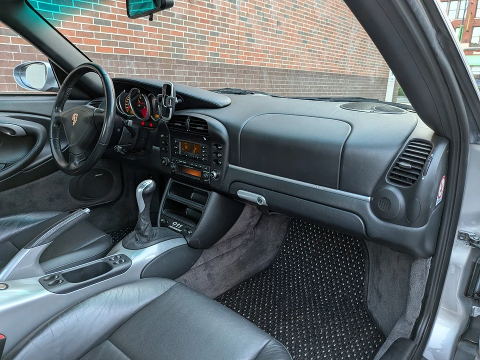 2004 Porsche 996 Carrera - Image 25 of 31