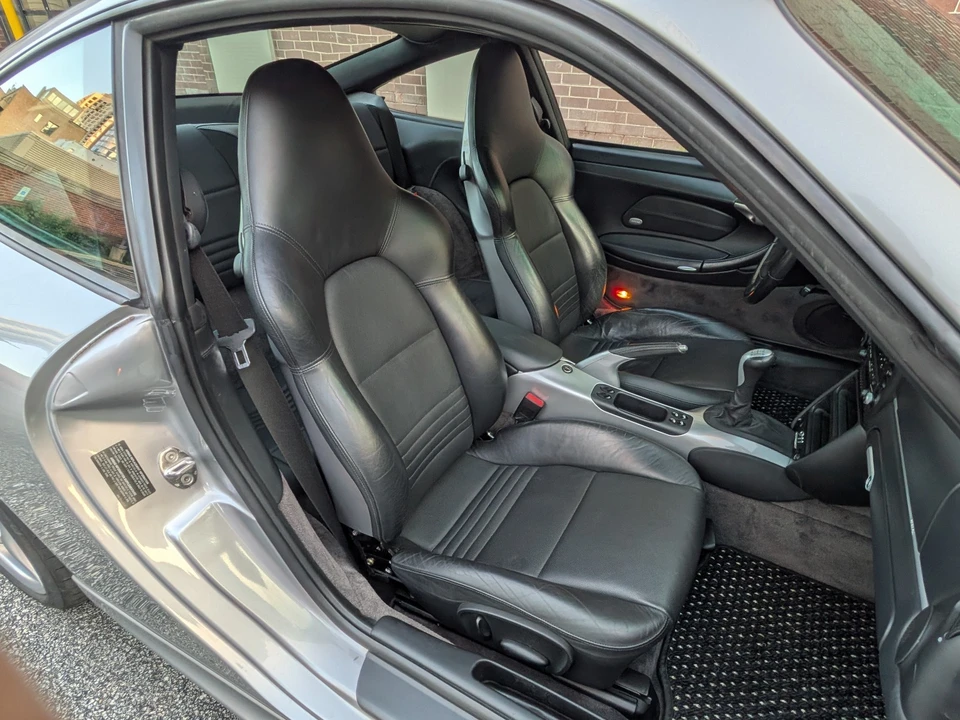 2004 Porsche 996 Carrera - Image 26 of 31