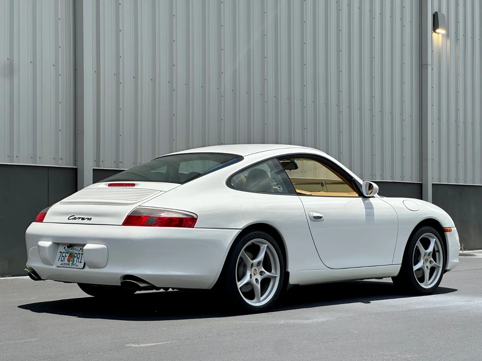 2004 Porsche 996 Carrera - Image 9 of 31