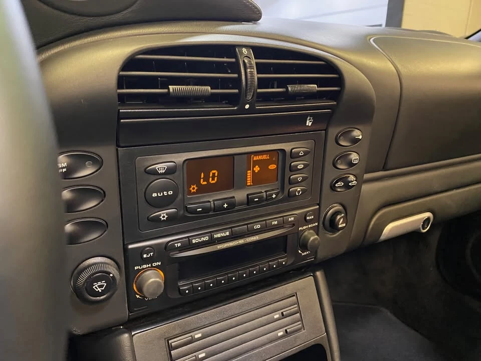 2004 Porsche 996 Carrera - Image 16 of 20