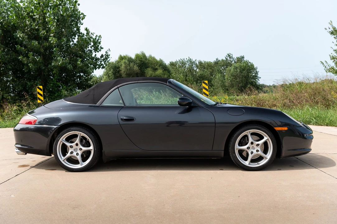 2004 Porsche 996 Carrera - Image 2 of 31