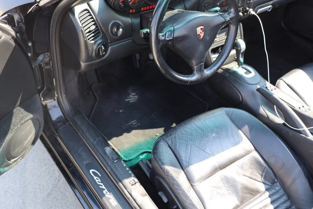 2004 Porsche 996 Carrera - Image 9 of 14
