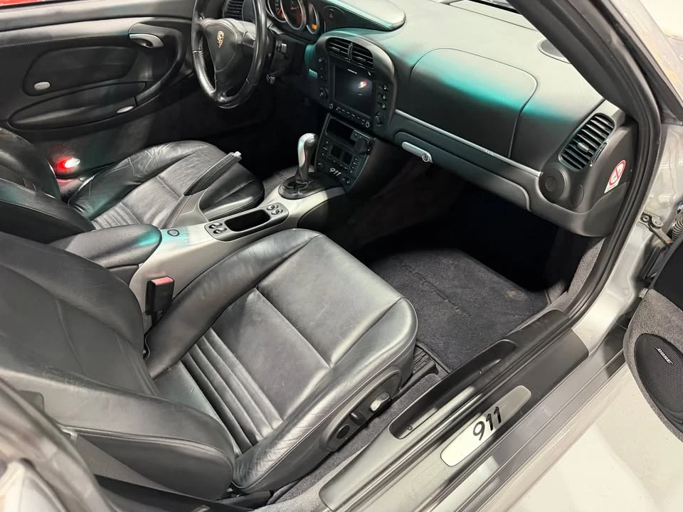 2004 Porsche 996 Carrera - Image 16 of 18