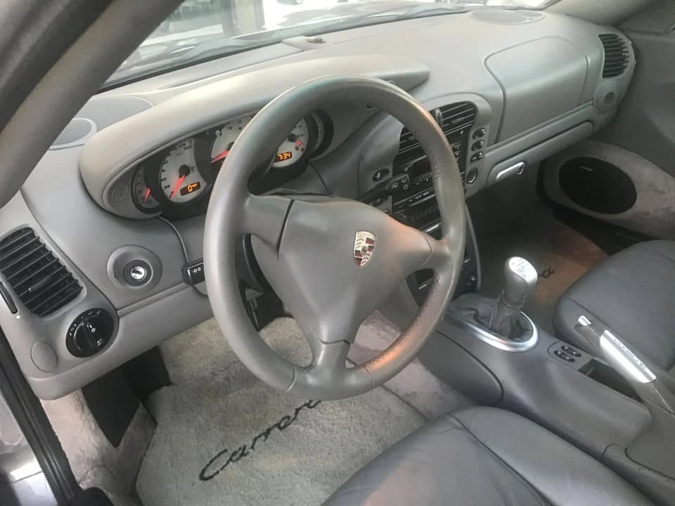 2004 Porsche 996 Carrera - Image 11 of 17