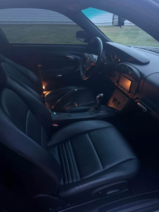 2004 Porsche 996 Carrera - Image 8 of 10