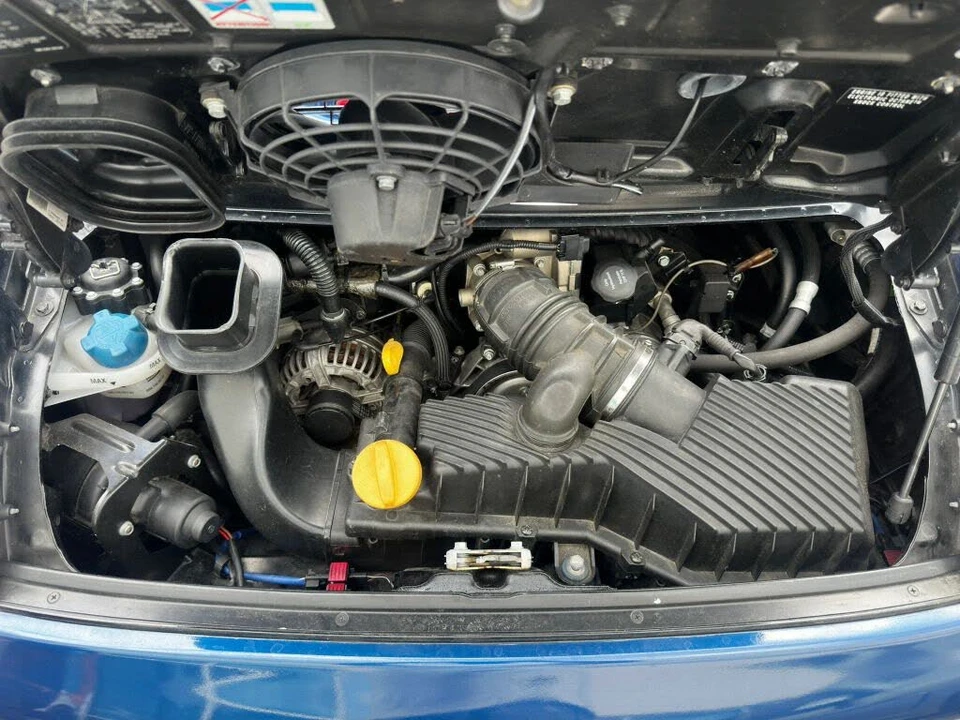 2004 Porsche 996 Carrera 4 - Image 16 of 31