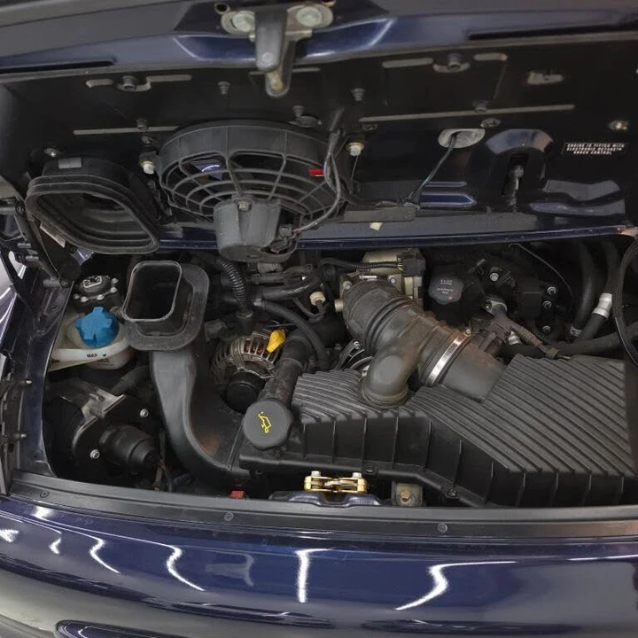 2004 Porsche 996 Carrera 4 - Image 19 of 31
