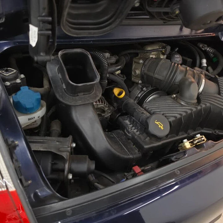 2004 Porsche 996 Carrera 4 - Image 21 of 31