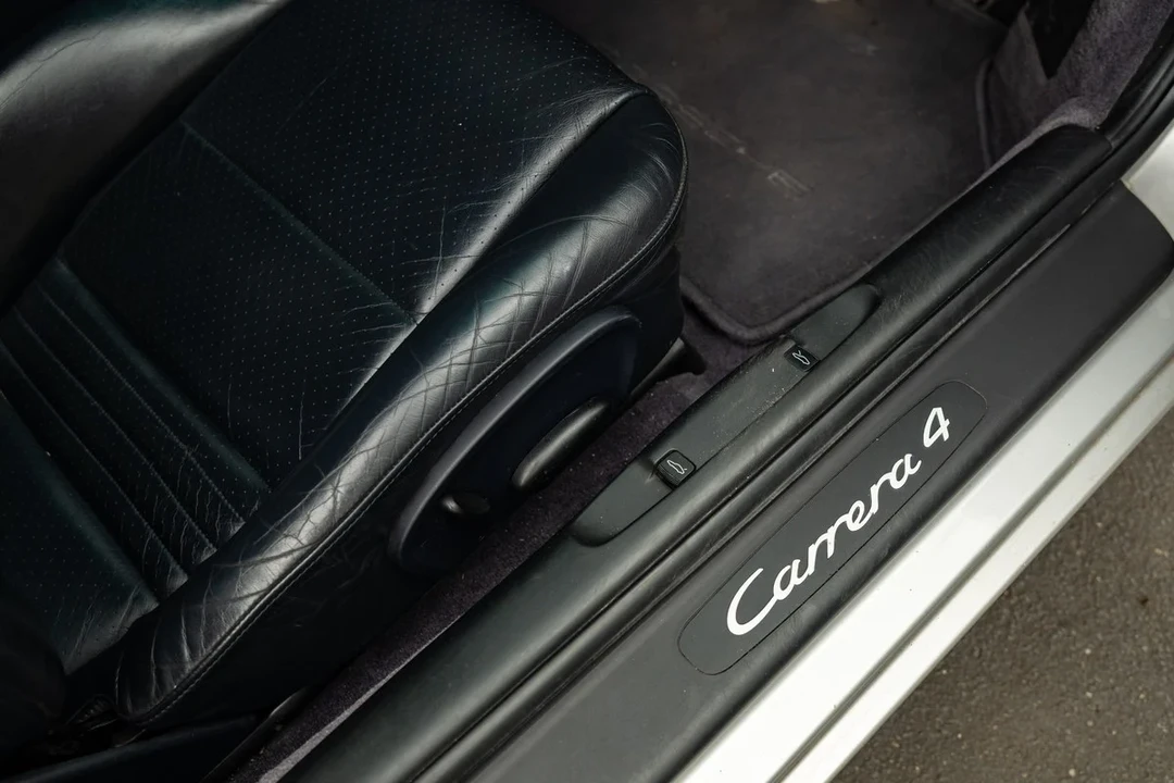 2004 Porsche 996 Carrera 4 - Image 7 of 30
