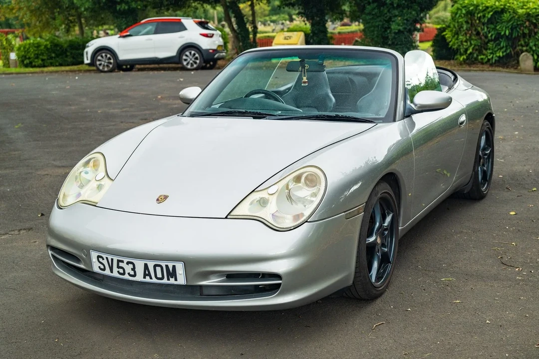 2004 Porsche 996 Carrera 4 - Image 9 of 30