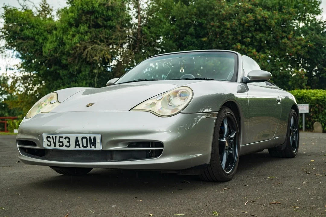 2004 Porsche 996 Carrera 4 - Image 11 of 30