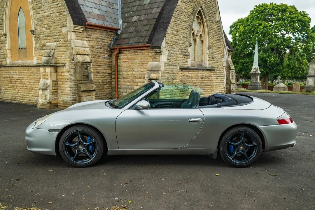 2004 Porsche 996 Carrera 4 - Image 13 of 30