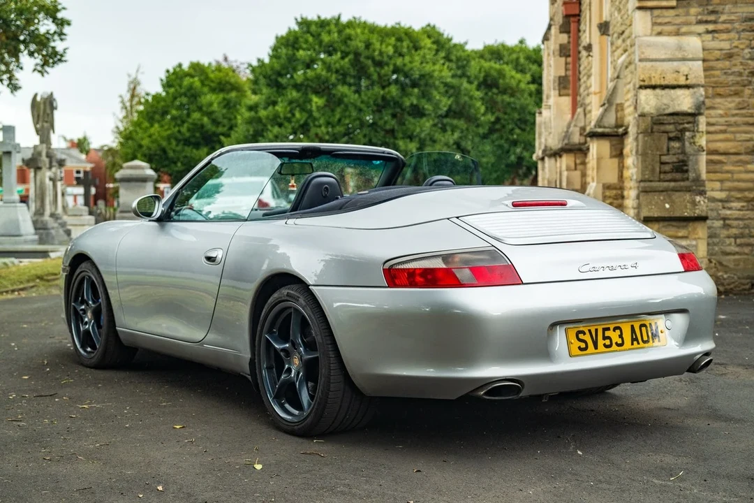 2004 Porsche 996 Carrera 4 - Image 17 of 30