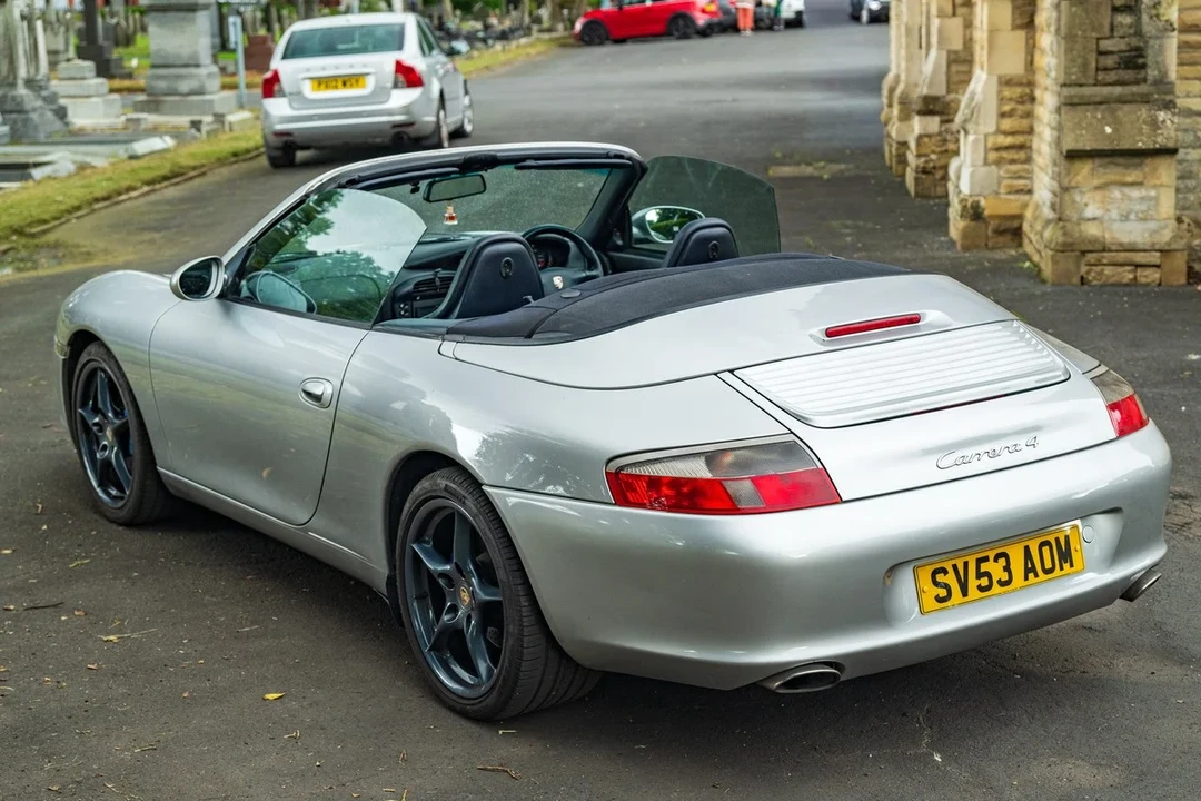 2004 Porsche 996 Carrera 4 - Image 19 of 30