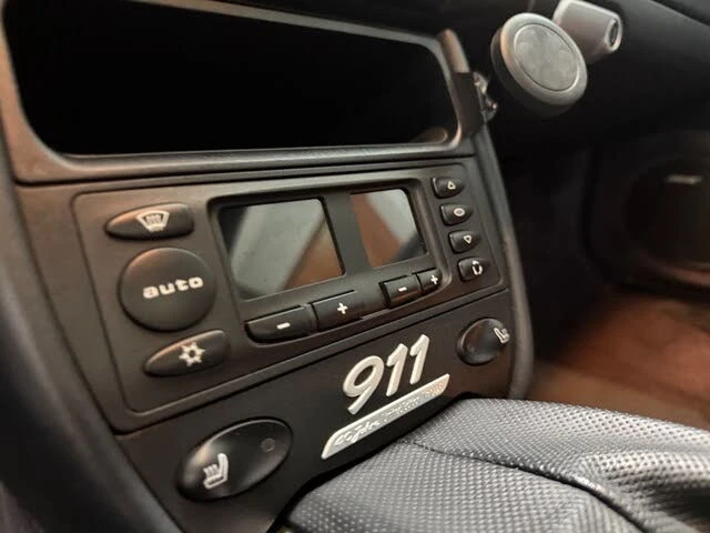 2004 Porsche 996 Carrera - Image 16 of 19
