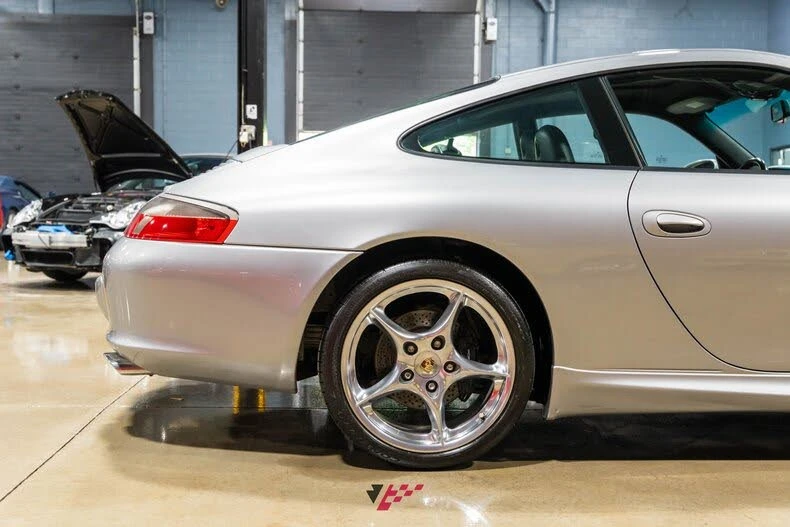 2004 Porsche 996 Carrera - Image 18 of 31
