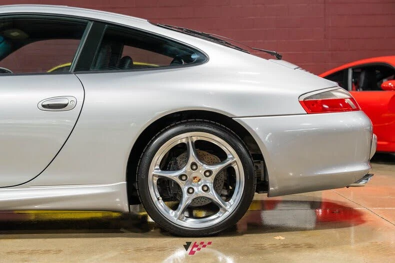 2004 Porsche 996 Carrera - Image 10 of 31