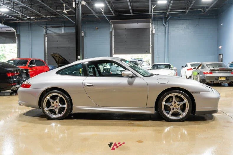 2004 Porsche 996 Carrera - Image 7 of 31