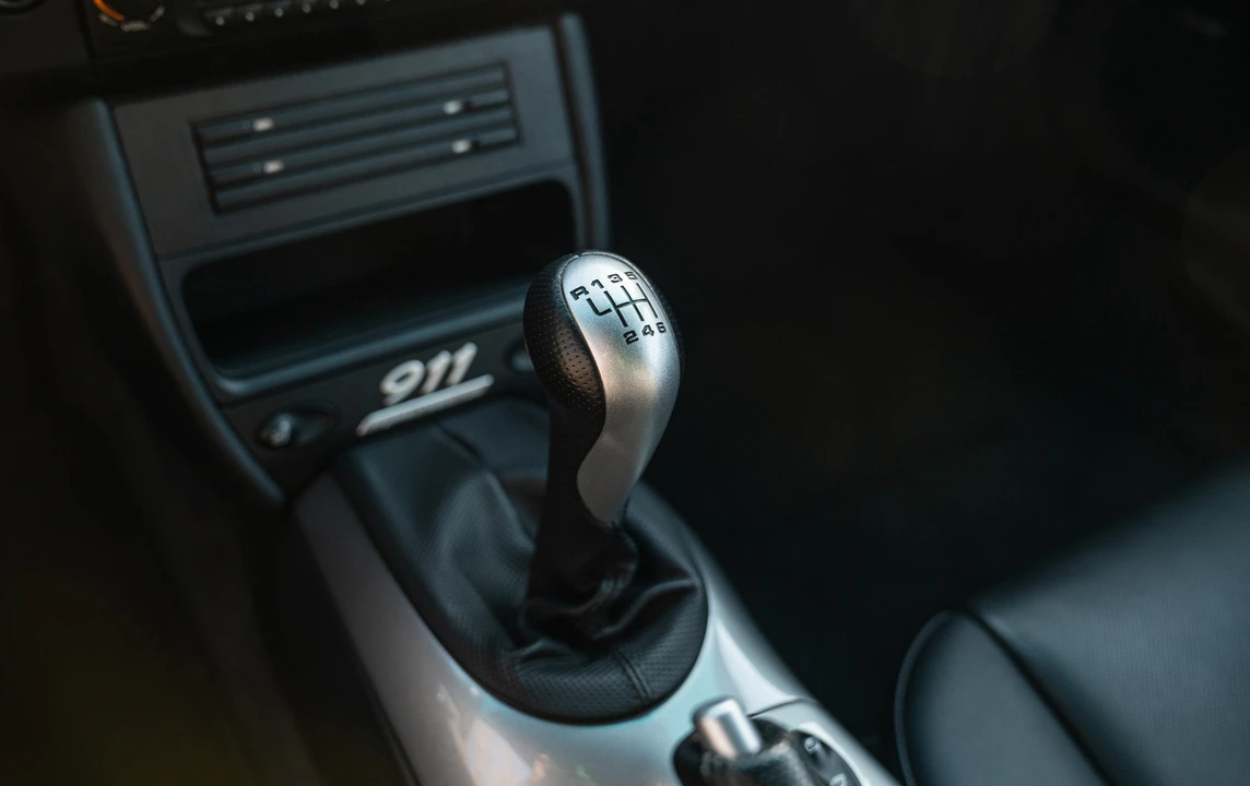 2004 Porsche 996 Carrera - Image 29 of 31