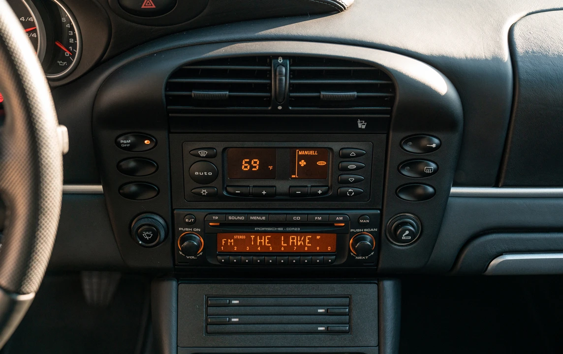 2004 Porsche 996 Carrera - Image 25 of 31