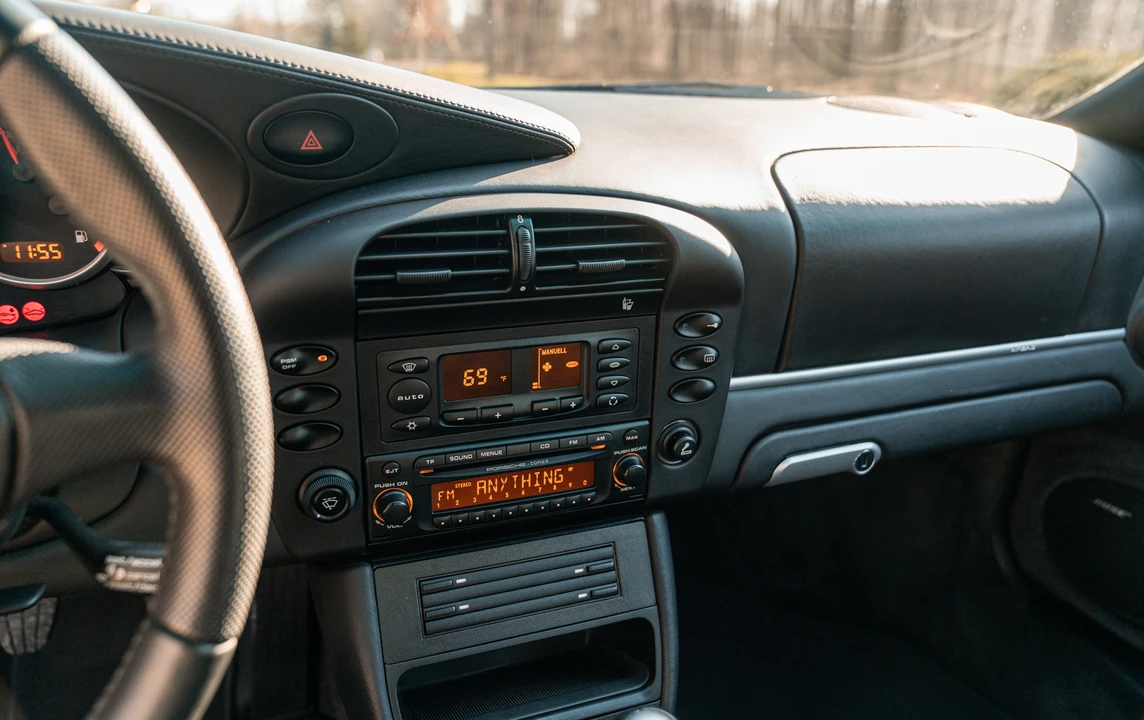 2004 Porsche 996 Carrera - Image 26 of 31