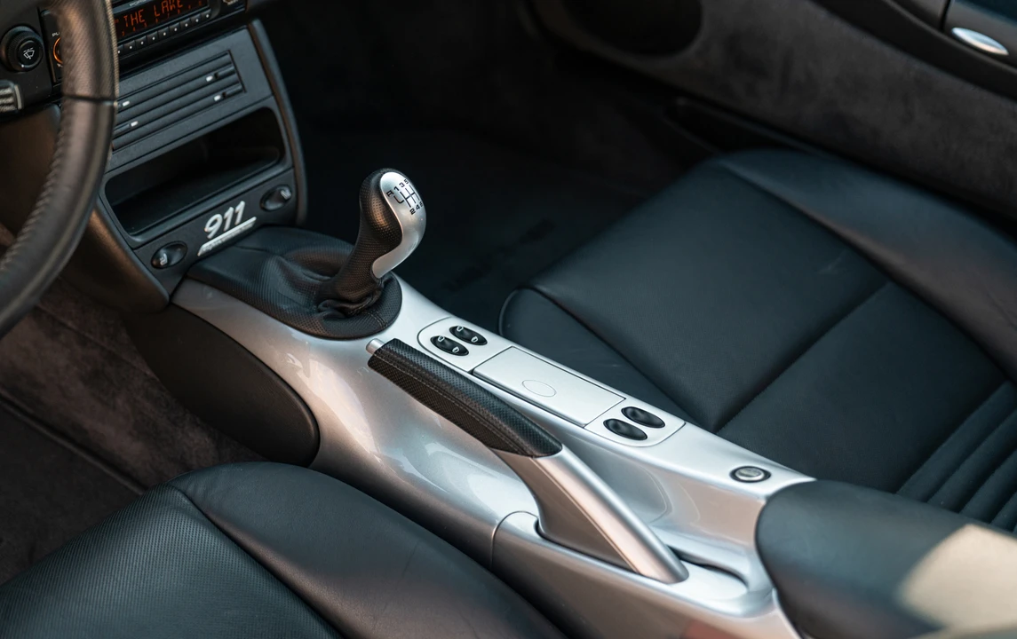 2004 Porsche 996 Carrera - Image 28 of 31