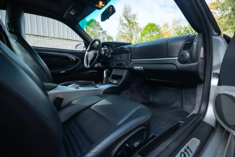 2004 Porsche 996 Carrera - Image 16 of 19