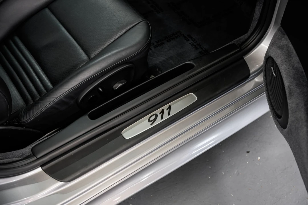 2004 Porsche 996 Carrera - Image 26 of 31