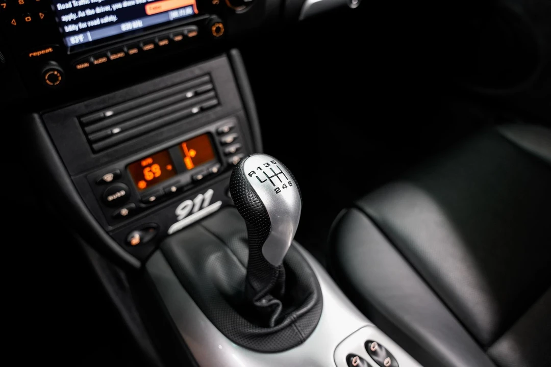 2004 Porsche 996 Carrera - Image 16 of 31