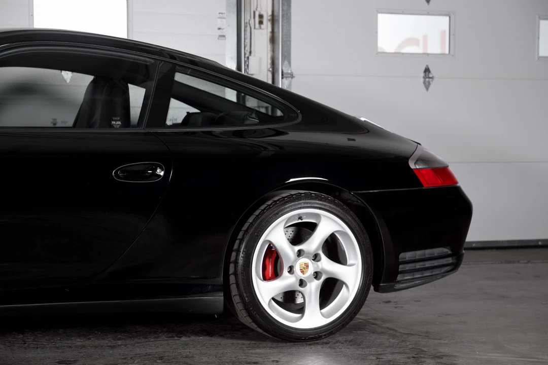 2004 Porsche 996 Carrera 4S - Image 13 of 31
