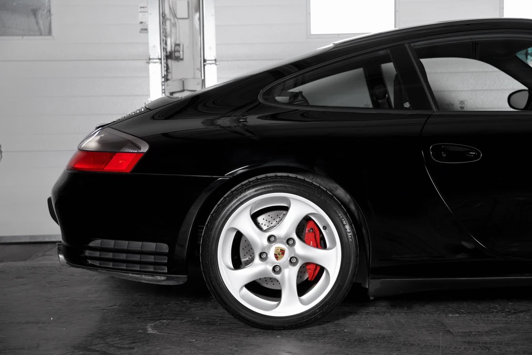 2004 Porsche 996 Carrera 4S - Image 16 of 31