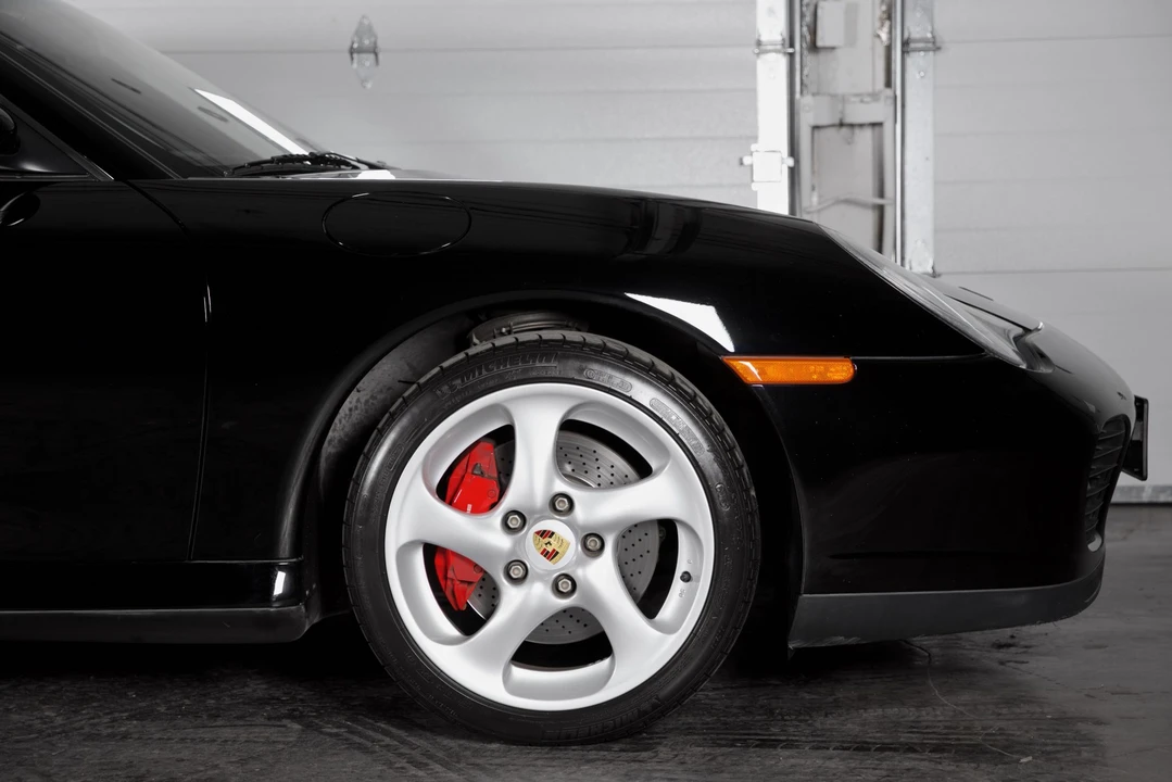 2004 Porsche 996 Carrera 4S - Image 19 of 31