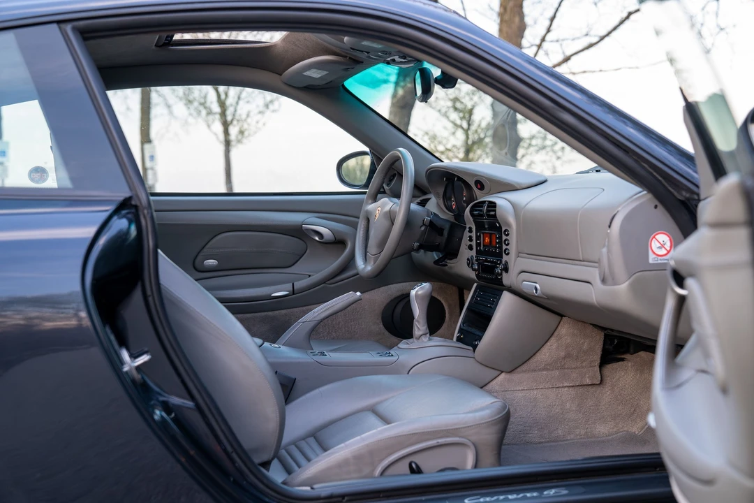 2004 Porsche 996 Carrera 4S - Image 8 of 9