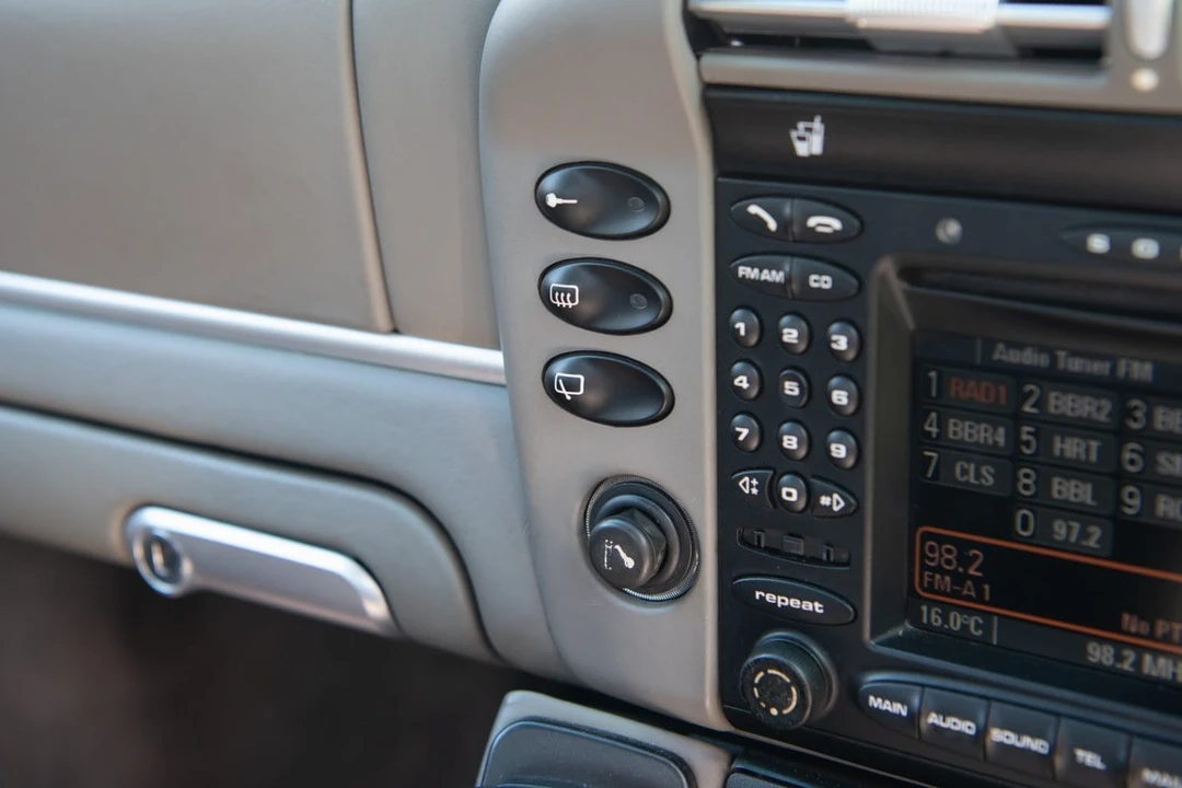 2004 Porsche 996 Carrera 4S - Image 16 of 31