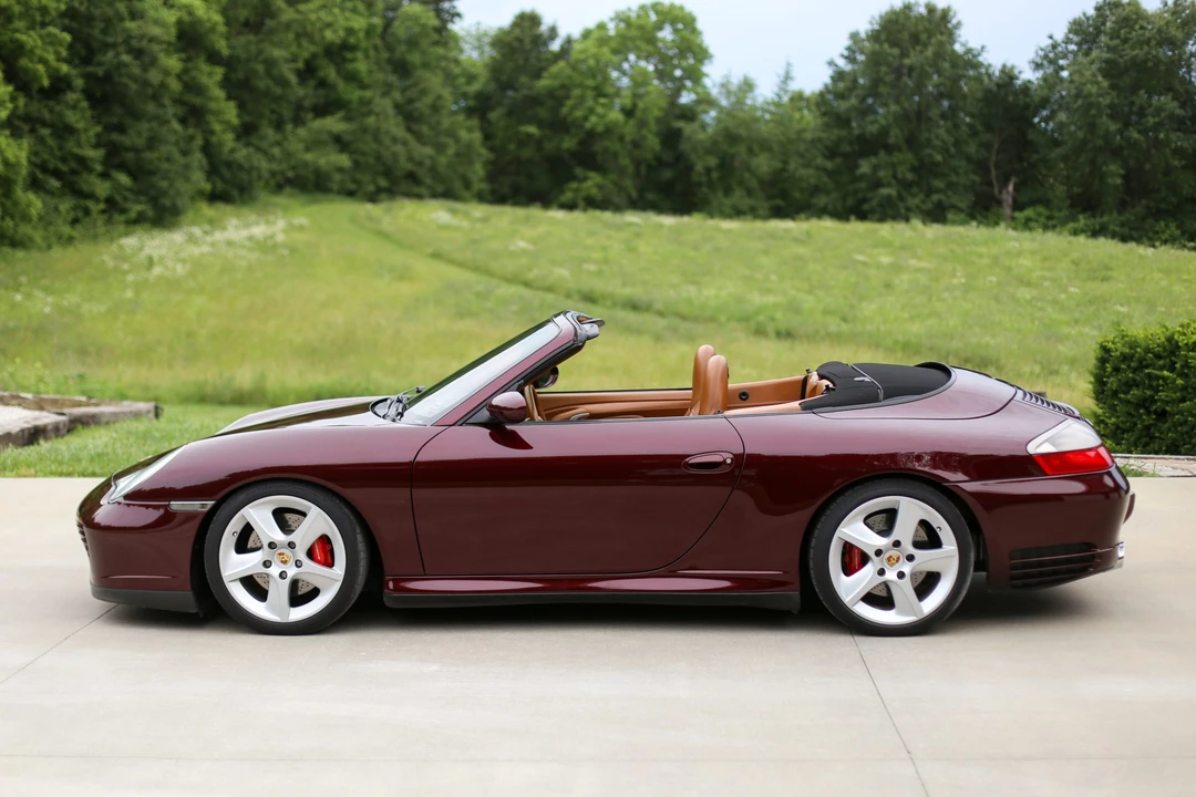 2004 Porsche 911 - Image 21 of 31