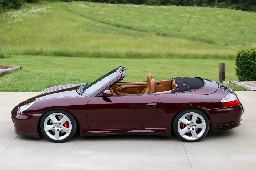 2004 Porsche 911 - Image 22 of 31