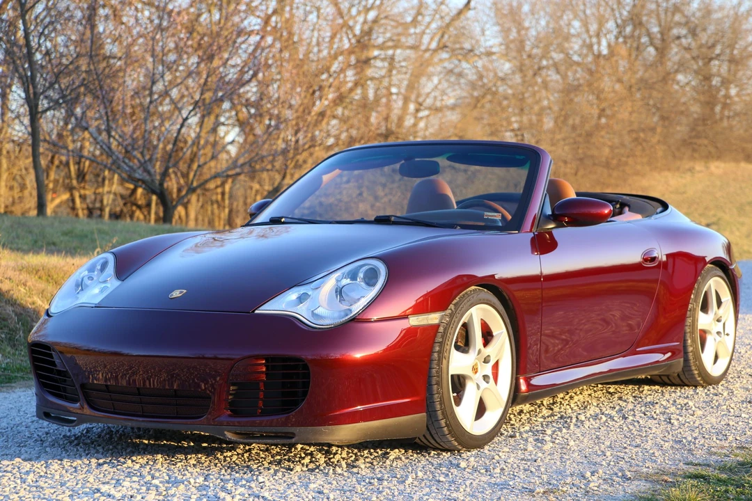 2004 Porsche 911 - Image 14 of 31