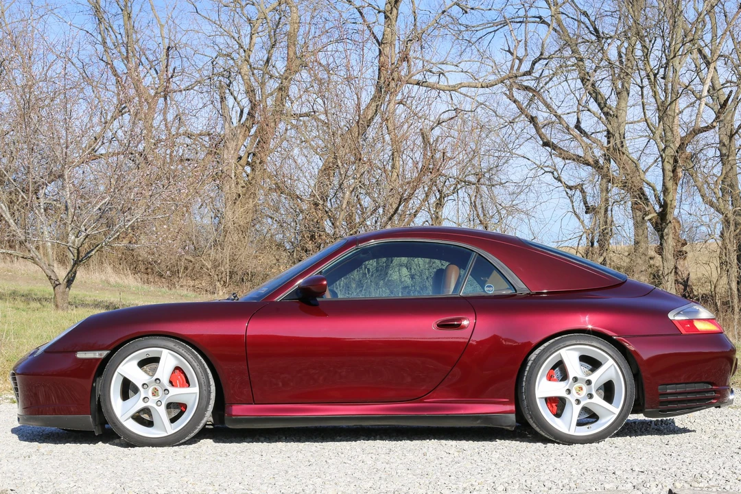 2004 Porsche 911 - Image 23 of 31