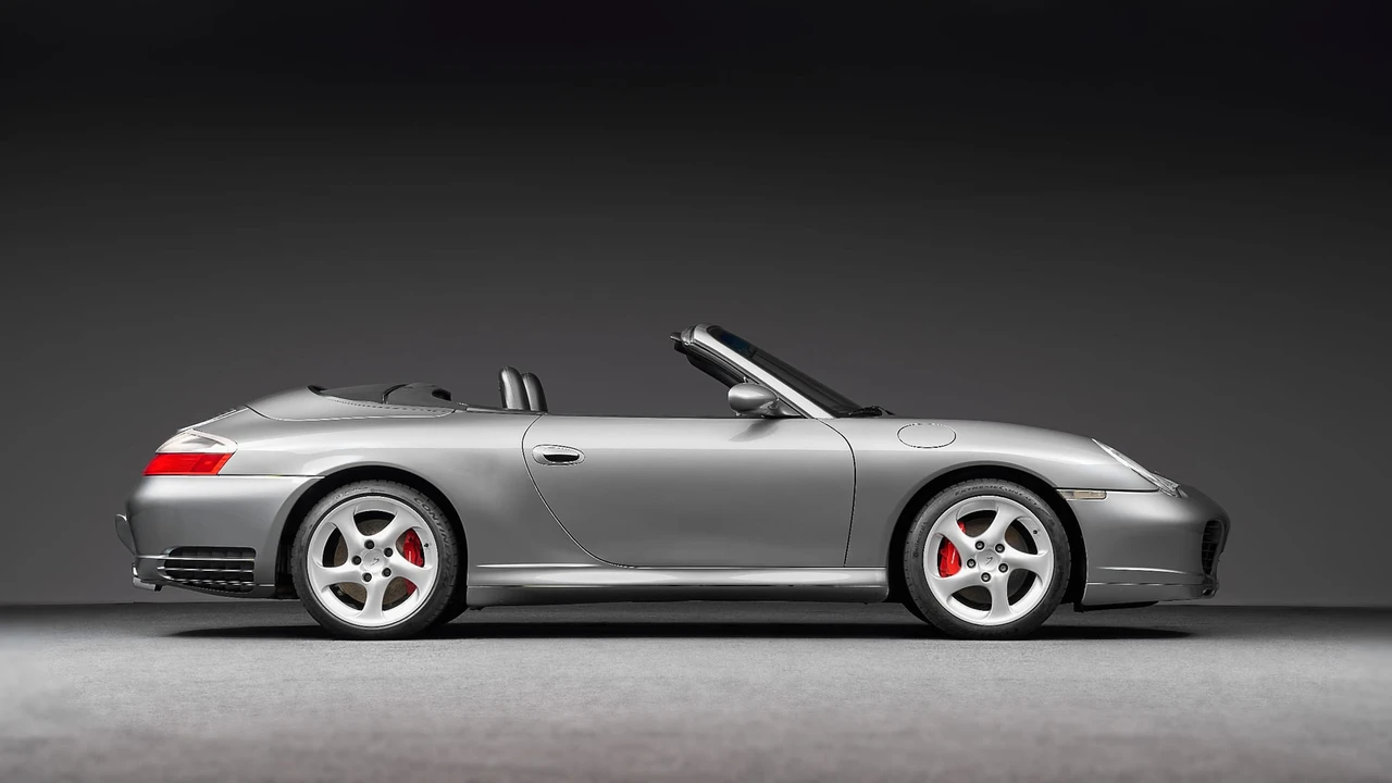 2004 Porsche 996 Carrera 4S - Image 11 of 31