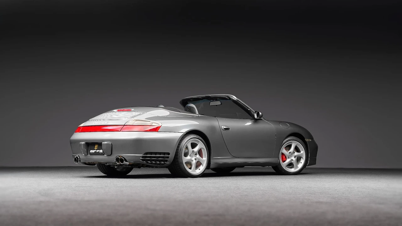 2004 Porsche 996 Carrera 4S - Image 12 of 31