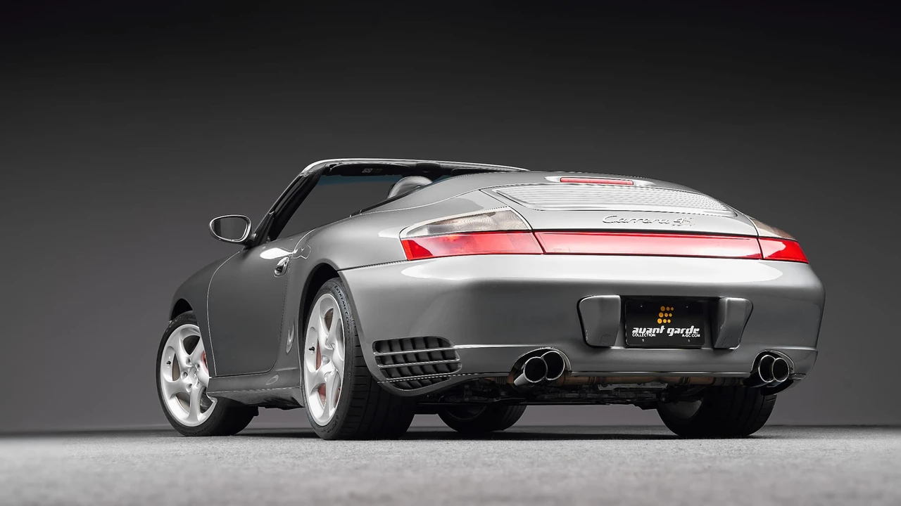 2004 Porsche 996 Carrera 4S - Image 16 of 31