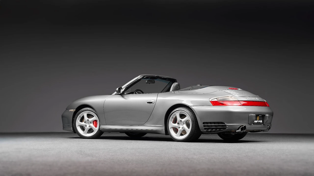 2004 Porsche 996 Carrera 4S - Image 17 of 31