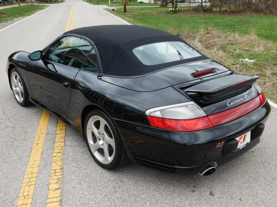 2004 Porsche 996 Carrera 4S - Image 16 of 31